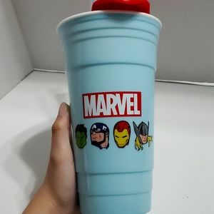 SOLD Marvel 32oz Tumbler